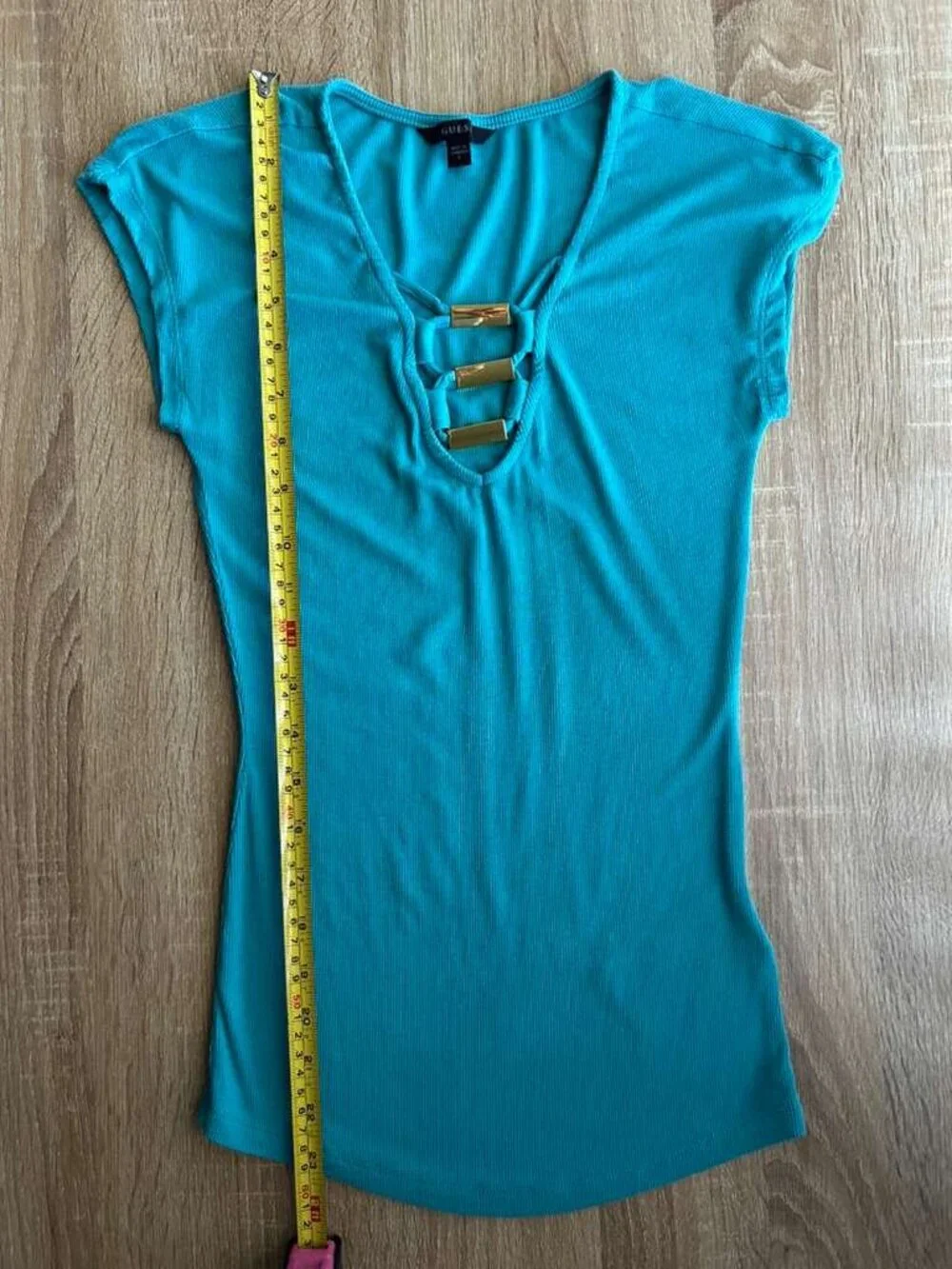 Guess Teal Ribbed V-Neck Top w/ Gold Detail Size S Y2K Chic - Picture 7 of 10